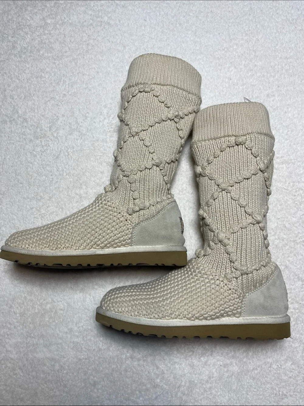 UGG Australia Classic Knit Boots In Cream Size 8